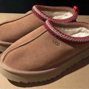 Unisex Tazz Slippers - Big Kid - Sz. 6- New W/O box